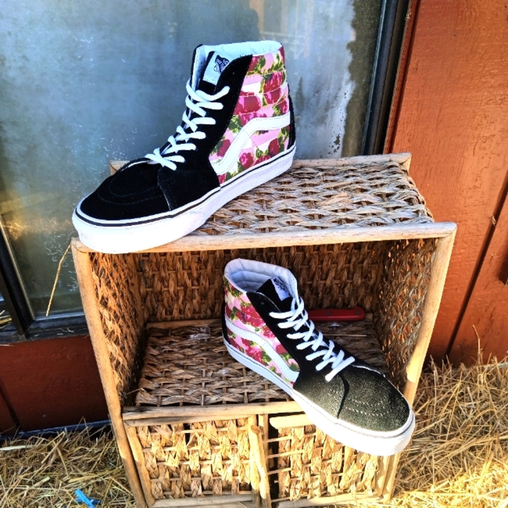 Vans Vintage Rose Design High Top Sneakers Size 9 Womens